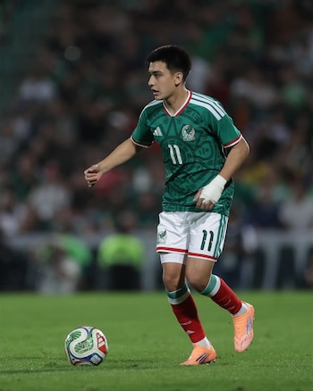 El jugador mexicano es una de las más grandes promesas del futbol azteca.