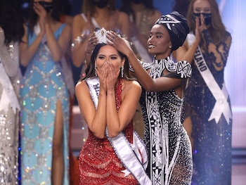 Andrea Meza al enterarse que