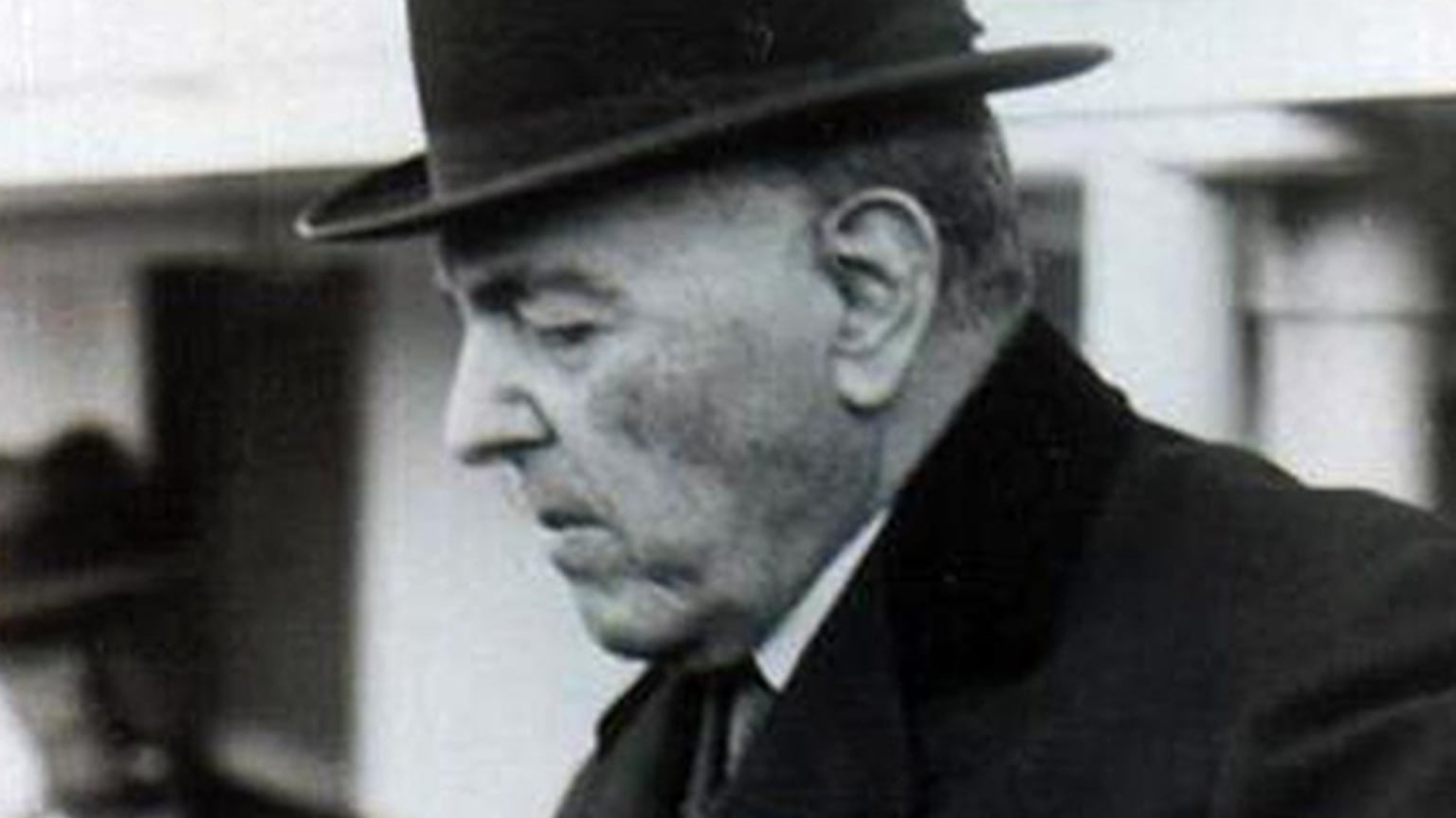 Hipólito Yrigoyen había asumido en octubre de 1928. Era su segundo mandato que terminaría abruptamente con el golpe militar del 6 de septiembre de 1930 (NA)