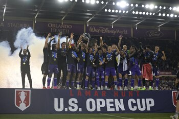 El DT colombiano Oscar Pareja