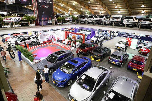 La reactivación del sector automotriz se refleja en una mayor confianza de los hogares para invertir en la compra de carros - crédito Colprensa
