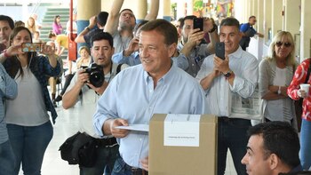 Rodolfo Suárez, candidato del oficilalismo