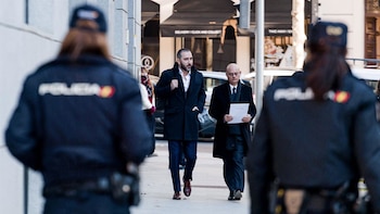 El PSOE vuelve a negar