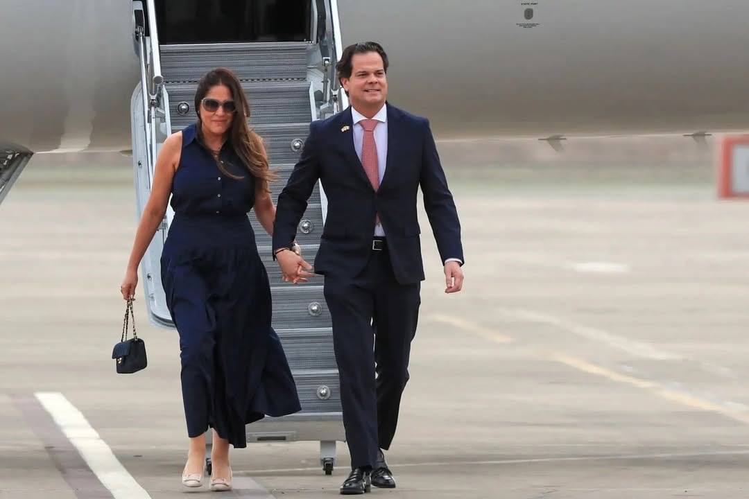 El diplomático fue recibido en el Grupo Aéreo N.° 8 del Callao y ofreció sus primeras declaraciones, destacando la importancia estratégica del Perú para la administración estadounidense.Foto: Agencia Andina