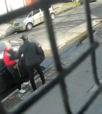 Todo ocurrió al mediodía de este miércoles (Captura de Video)