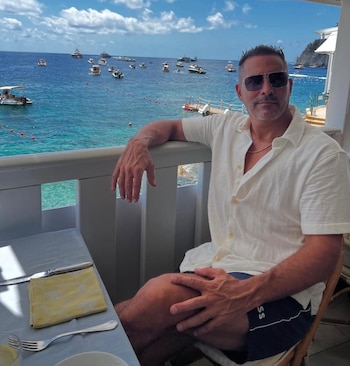 El empresario ahora vive en