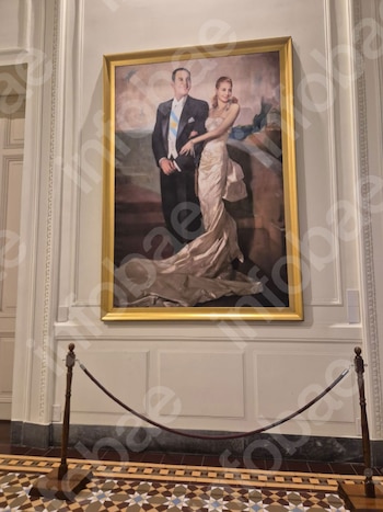 El Gobierno bajó cuadros de Perito Moreno - Perón y Evita