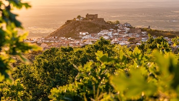 El rincón de Extremadura donde el castillo marca el paisaje y las rutas llevan a antiguos molinos