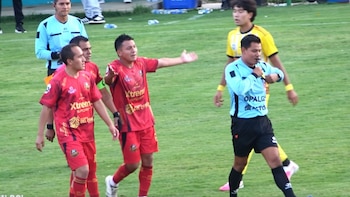 Violencia en la Copa Perú 2026: jugador de El Combe FC golpeó al árbitro tras ser expulsado y suspenden partido ante ADA Cajabamba