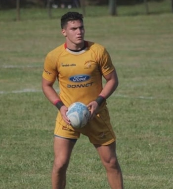 El empresario correntino tuvo una trayectoria deportiva como jugador del Club Universitario de Rugby del Nordeste y de la selección regional