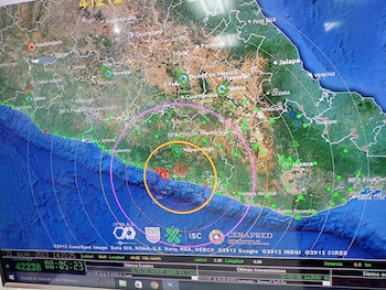 Se presenta una nueva réplica