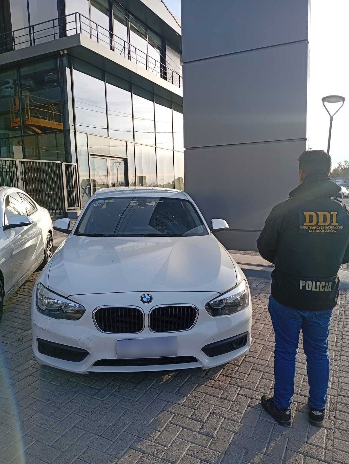 Un BMW incautado en el marco de la causa por la estafa al diputado del Tesla