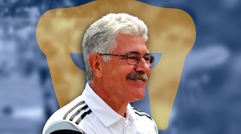 El exdirector técnico buscó una tercera etapa con el Club Universidad Nacional antes de la llegada de Antonio Mohamed como relevo de Rafa Puente Jr. en marzo de 2023. (imagen Ilustrativa Infobae)