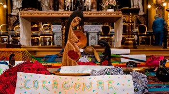 Las estatuas traídas por los