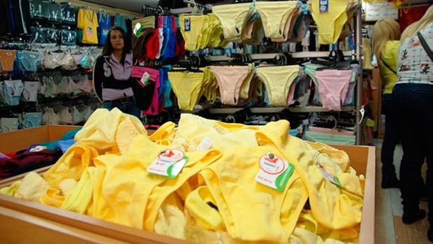 Utilizar ropa interior amarilla significa prosperidad - crédito Redes sociales