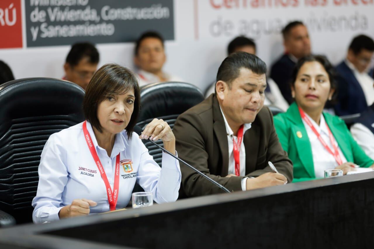 El Concejo Municipal de Chiclayo aprobó por unanimidad la suspensión de la alcaldesa Janet Cubas por 30 días, en una sesión extraordinaria con siete regidores y presencia de notario público
