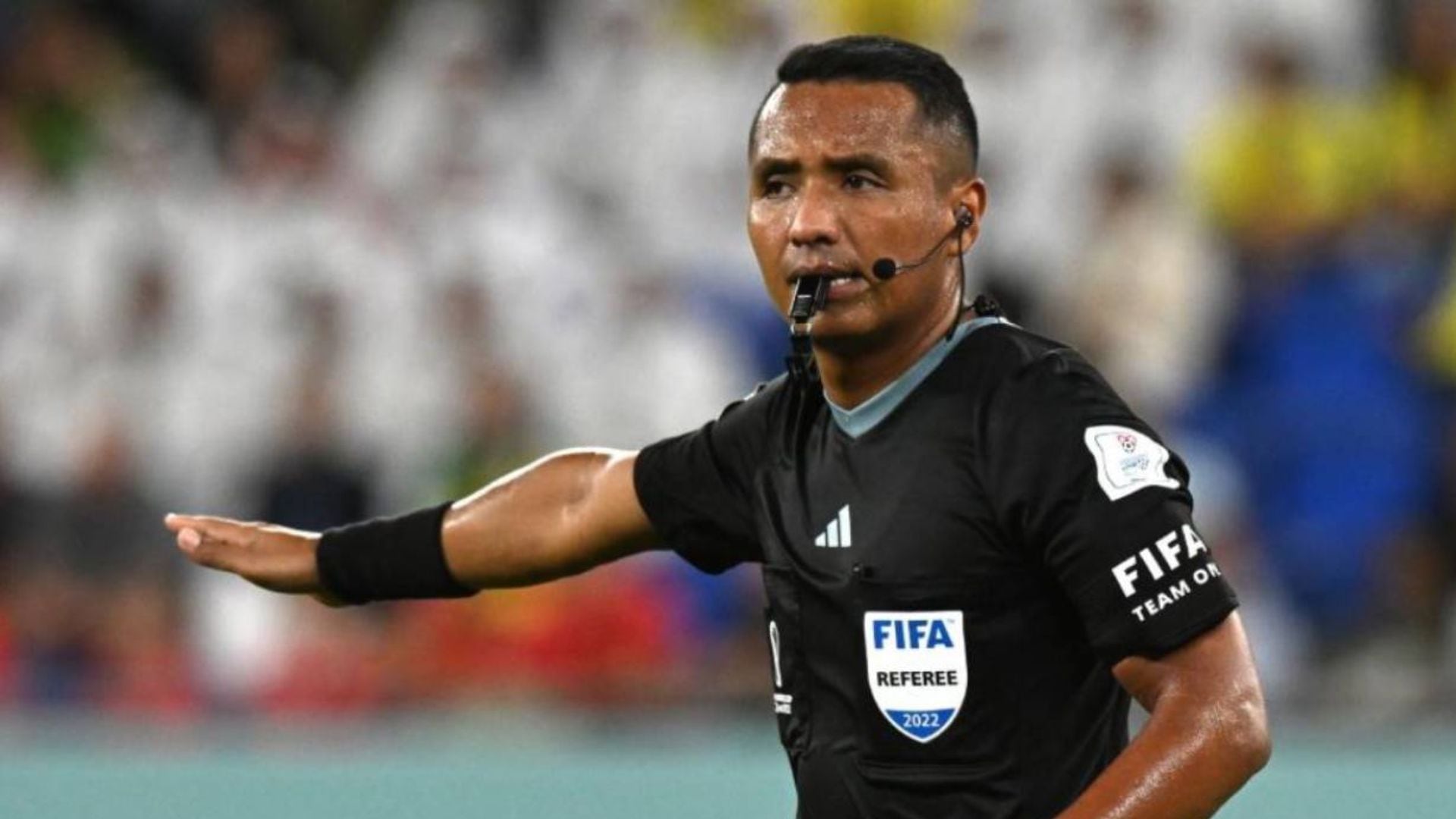 El árbitro salvadoreño Iván Barton impartirá justicia en el Turquía vs Paraguay por el Mundial 2026. - créditos: DZN