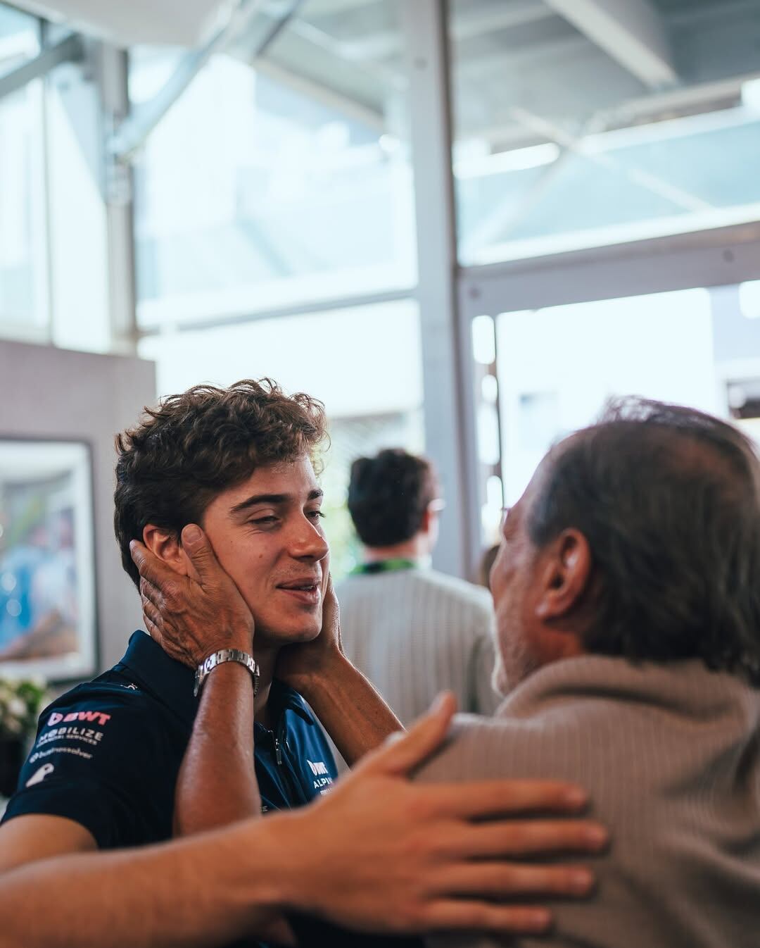 Hubo química en el encuentro entre Colapinto y Francella (@alpinef1team)
