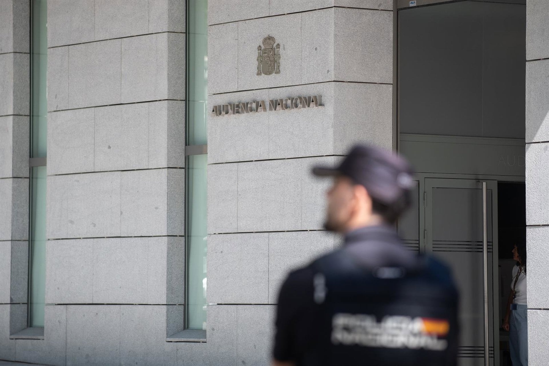 El juez deja en libertad al presunto cerebro financiero del 'caso Plus Ultra' pero le prohíbe salir de España