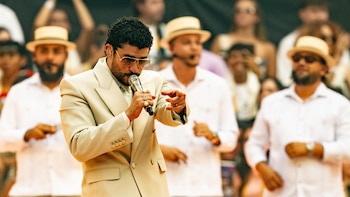 Bad Bunny trae Puerto Rico a Madrid en la primera noche de su residencia