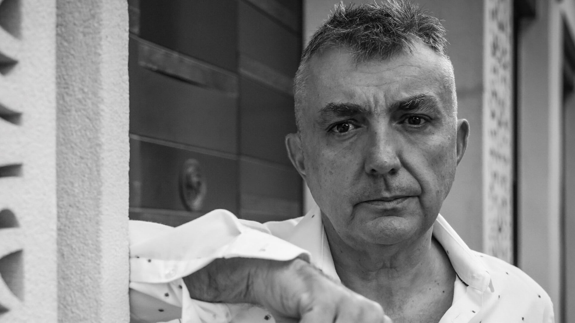 Manuel Vilas, escritor español: “Puede que el teléfono sea la invención más diabólica de la historia, junto con la fotografía”