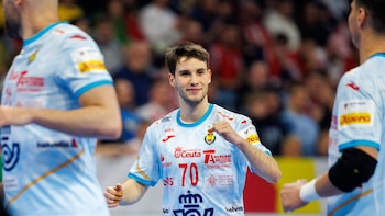 AV. Los 'Hispanos' suavizan la