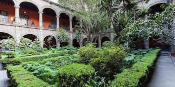 Patio del Hospital Purísima