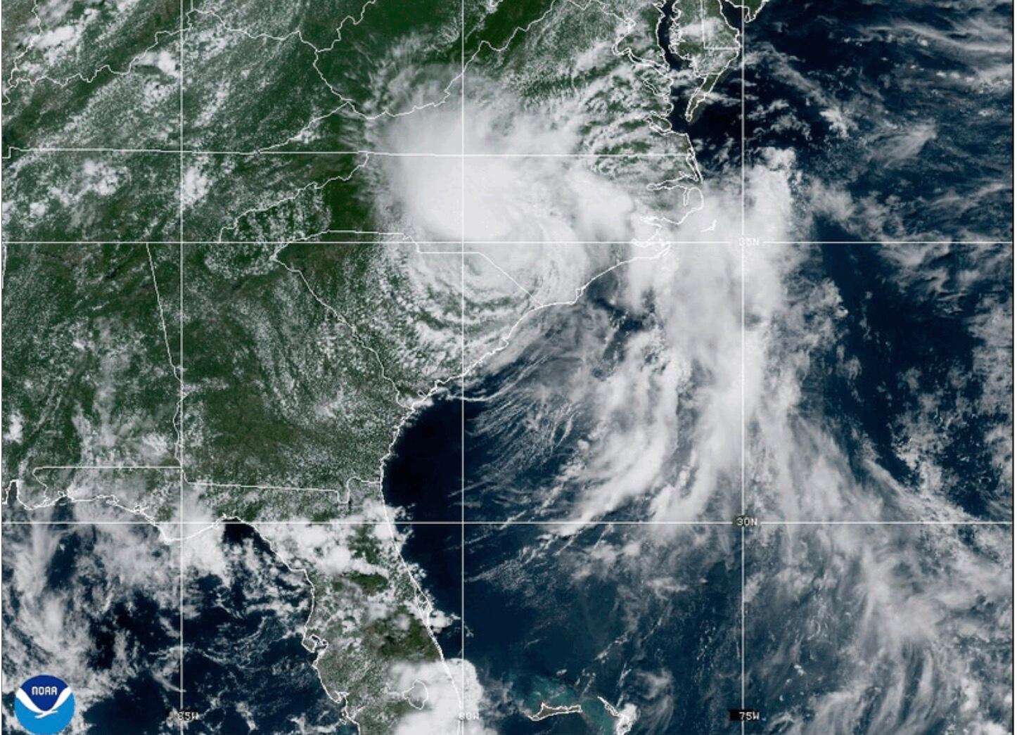 En Carolina del Norte, la depresión tropical Chantal inundó ríos y calles, dejó cuatro muertos y centenares de viviendas afectadas. (NOAA/AP)