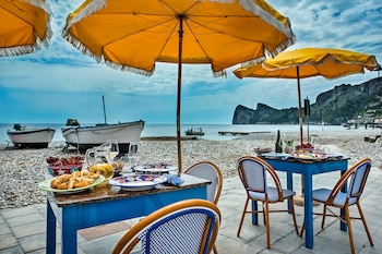 Terraza del restaurante Maria Grazia, en Nerano (Web del restaurante)