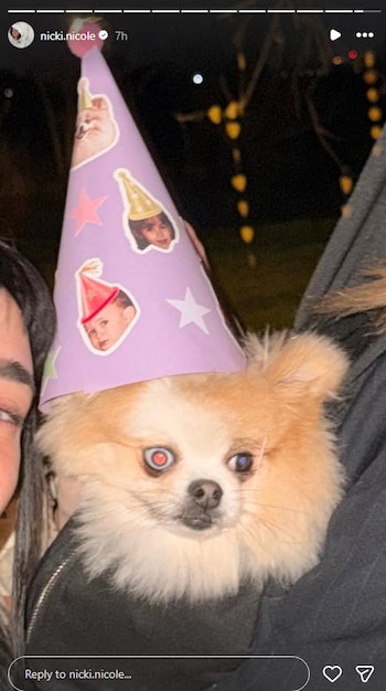 Entre cerámica, cena con amigos y aire libre, Nicki Nicole celebró su cumpleaños