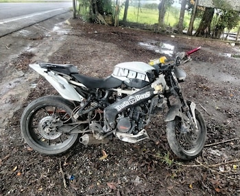 La Policía Nacional Civil detuvo en Guatemala a un hombre tras una persecución policial por maniobras indebidas en motocicleta.