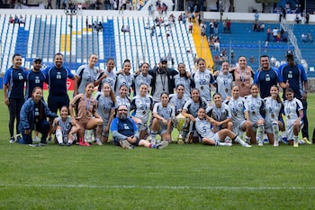 La Selecta Femenina goleó 5-1 a Guatemala en el estadio Revolución y cerró la fecha FIFA con una victoria antes de los Juegos Centroamericanos y del Caribe y el partido de noviembre ante Estados Unidos. (Cortesía: La Selecta SLV)