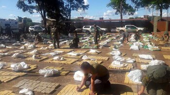 Miles de panes de marihuana