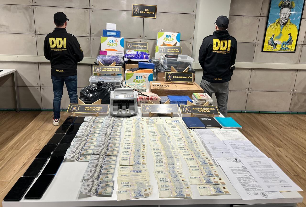 Parte de lo secuestrado