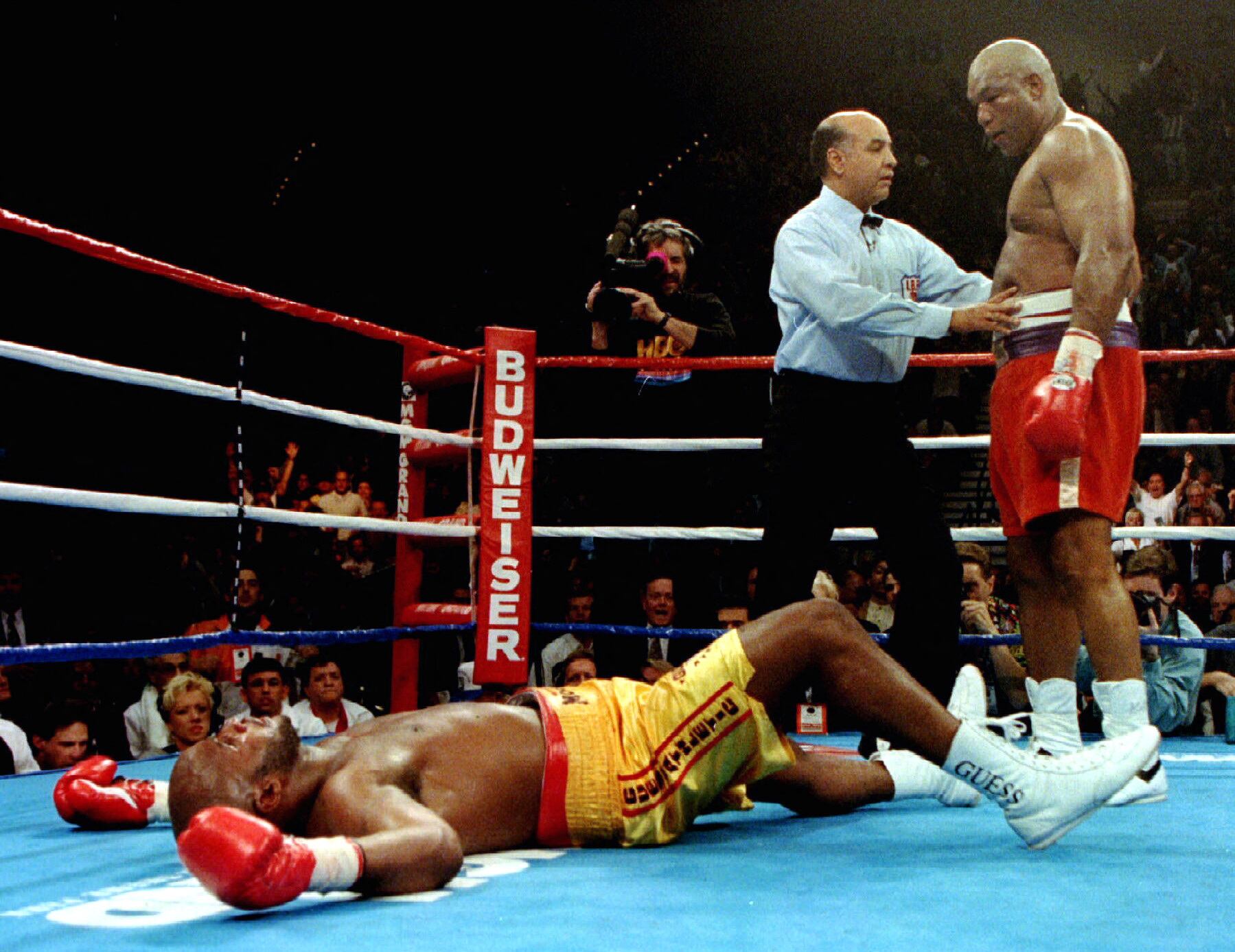 Triunfo de Foreman ante Michael Moorer en Las Vegas