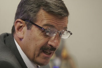 Un jurado del Tribunal del Distrito Sur de Florida evalúa la responsabilidad civil de Luis Alfonso Plazas Vega por la muerte de Carlos Horacio Urán tras la retoma del Palacio de Justicia - crédito Colprensa