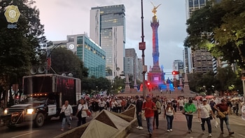 EN VIVO | Bloqueos, accidentes y manifestaciones hoy 13 de octubre: trabajadores del IMSS llegan a las oficinas de Reforma 476