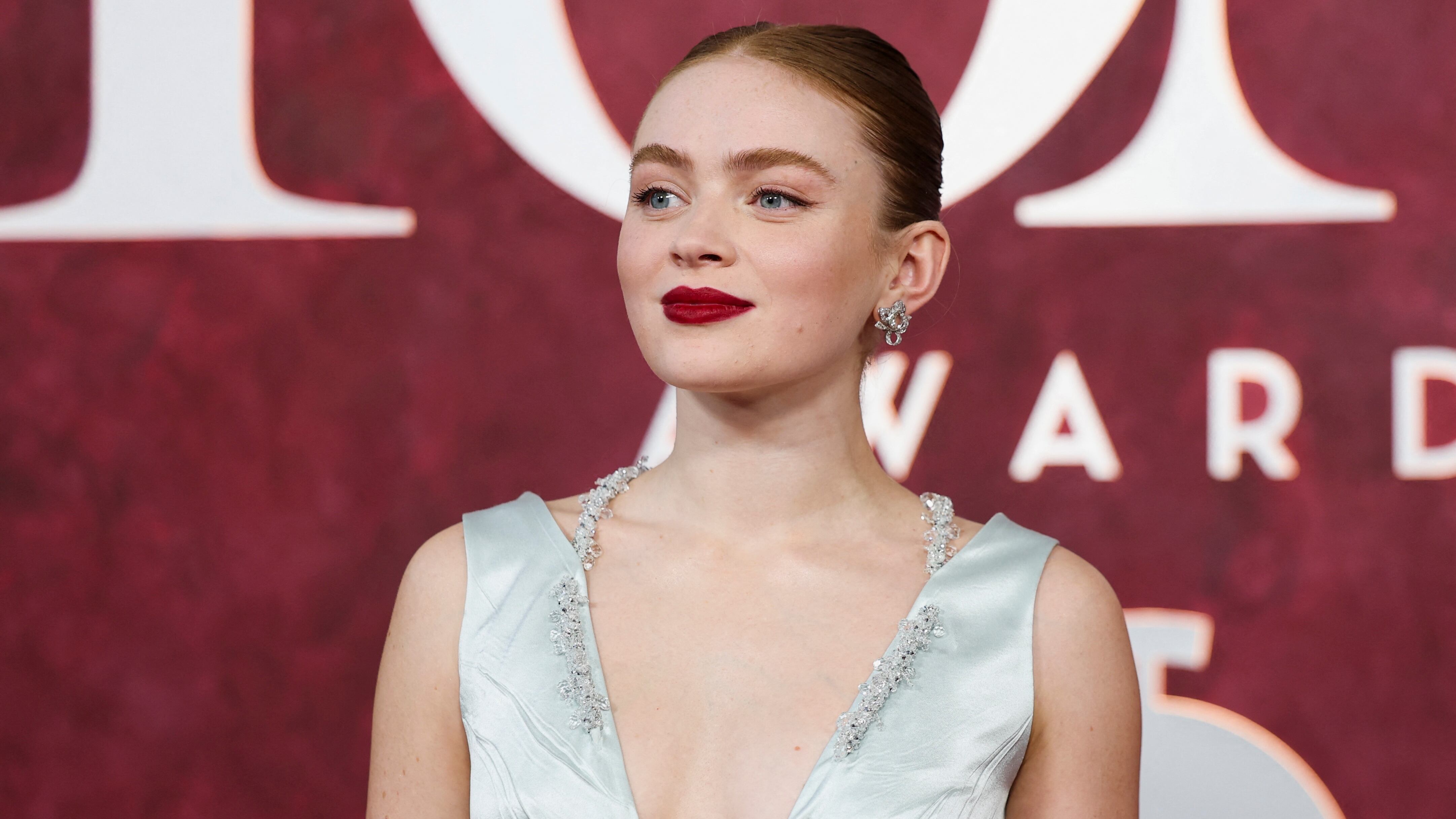 La presión mediática y la atención de los paparazzi acompañan a Sadie Sink en su transición de Broadway a Hollywood (REUTERS/Jeenah Moon)