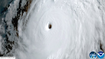La intensificación rápida de Genevieve ocurrió en menos de 24 horas, cuando pasó de huracán a ciclón mayor en el Pacífico (NOAA)