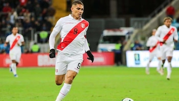 Paolo Guerrero, capitán y goleador