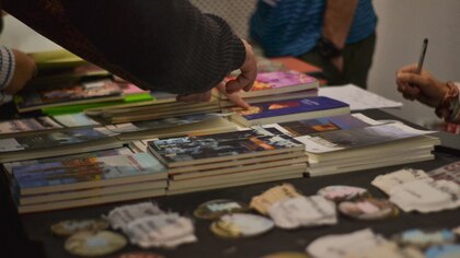 Festival de Narrativa de Bahía Blanca: mañana comienza la feria que propone pensar el “desguace” en la cultura