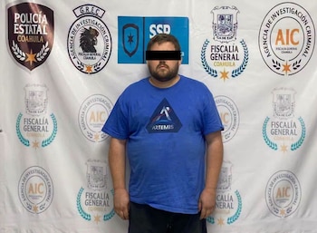 Chad fue detenido en el cruce con YTexas al tratar de extraer de m,anera ilegal a su hijo tras matar a la familia de su ex esposa y dejarla gravemnente herida Foto: Fiscalía Coahuila