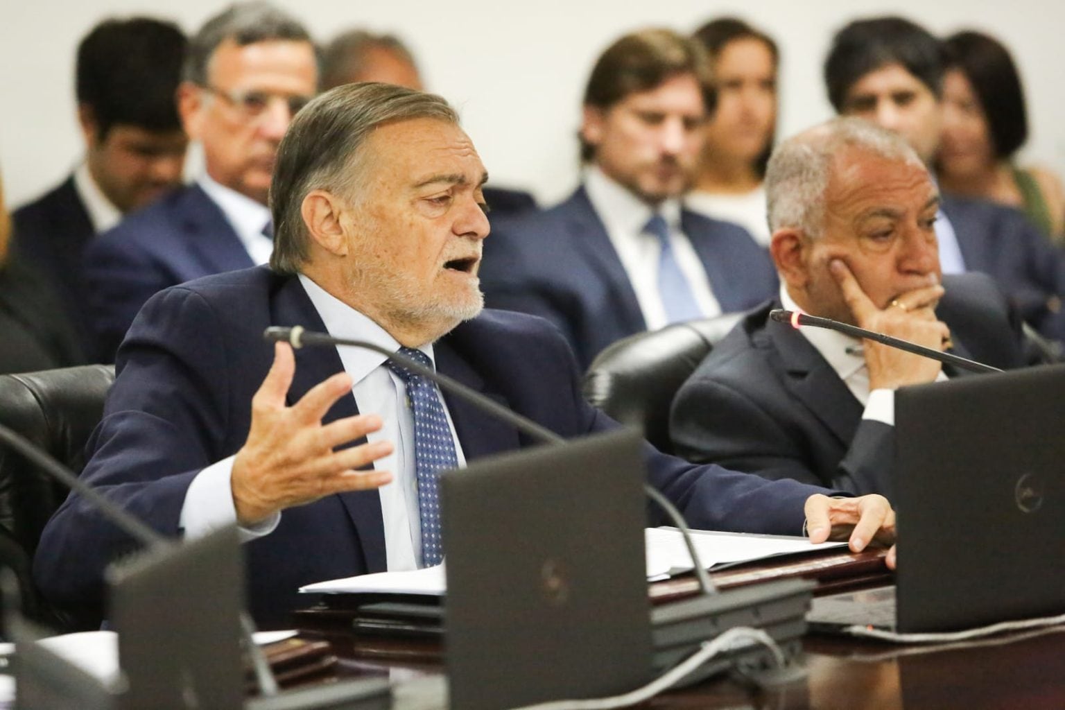 “Yo no acostumbro a firmar nada a libro cerrado”, advirtió el consejero Alberto Lugones al referirse al tratamiento de la reforma del sistema de concursos en el Consejo de la Magistratura