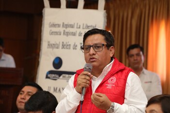 El ministro de Salud, César