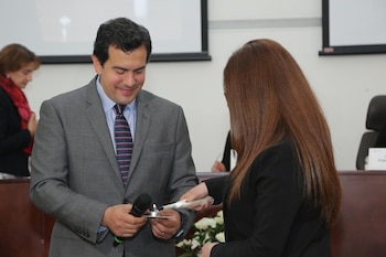 Su hijo, Rodrigo Lara Restrepo,