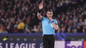 Quién es el árbitro del partido entre el Real Madrid y el Leipzig con el que Mourinho está “muy contento por tener un colegiado así”