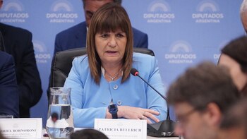 Patricia Bullrich expuso en el