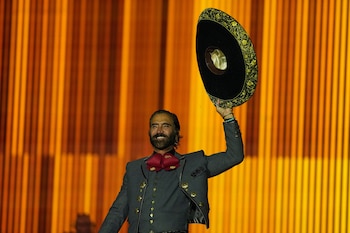 Alejandro Fernández actúa durante el festival de música ARRE en la Ciudad de México, el domingo 6 de septiembre de 2026. (Foto AP/Fernando Llano)