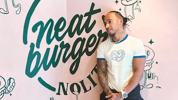 Las pérdidas millonarias de Lewis