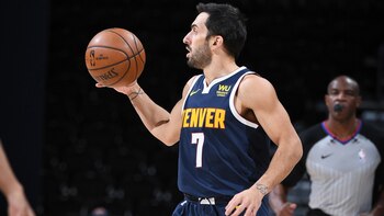 El particular elogio de un